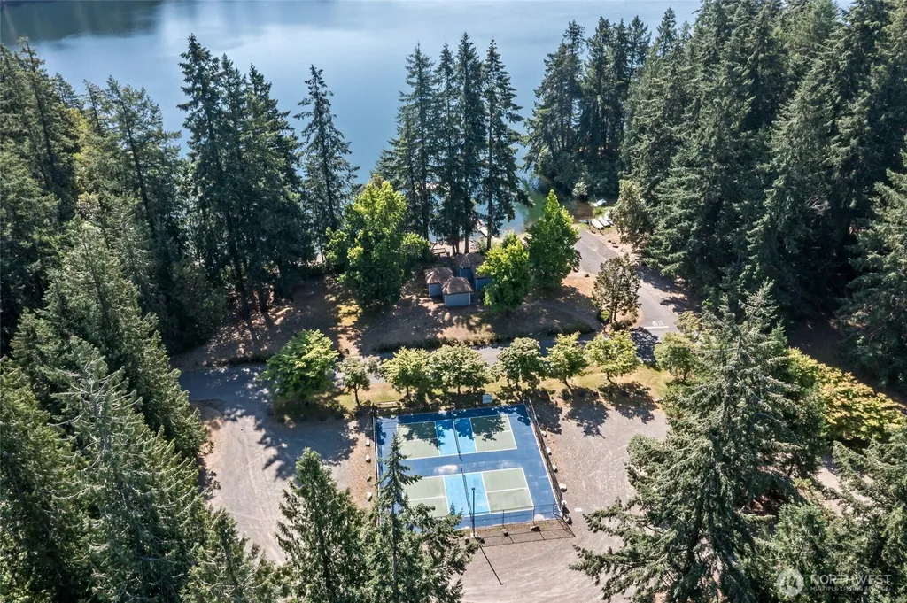 21827 Crest Lane SE Yelm WA 98597