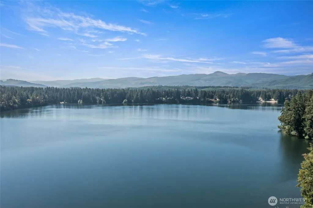 21827 Crest Lane SE Yelm WA 98597