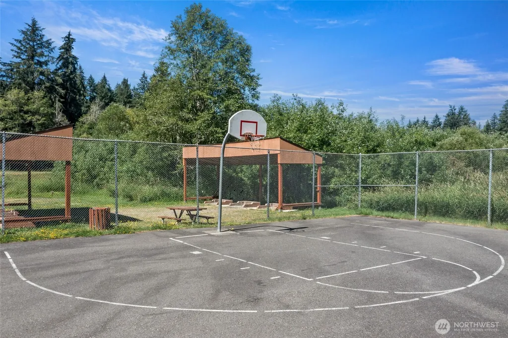 21827 Crest Lane SE Yelm WA 98597