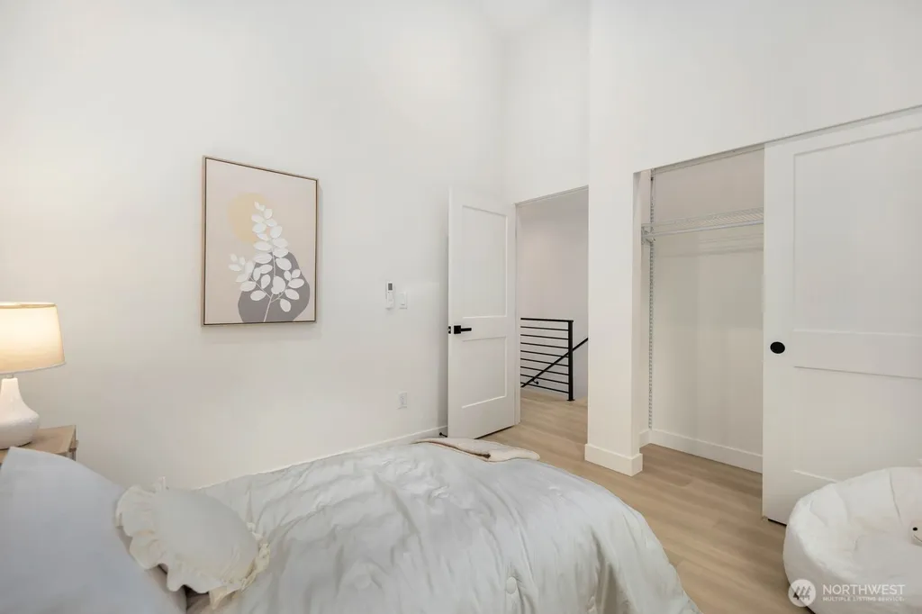 13321 3rd Avenue NE Seattle WA 98125