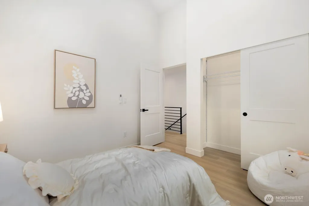 13321 3rd Avenue NE Seattle WA 98125