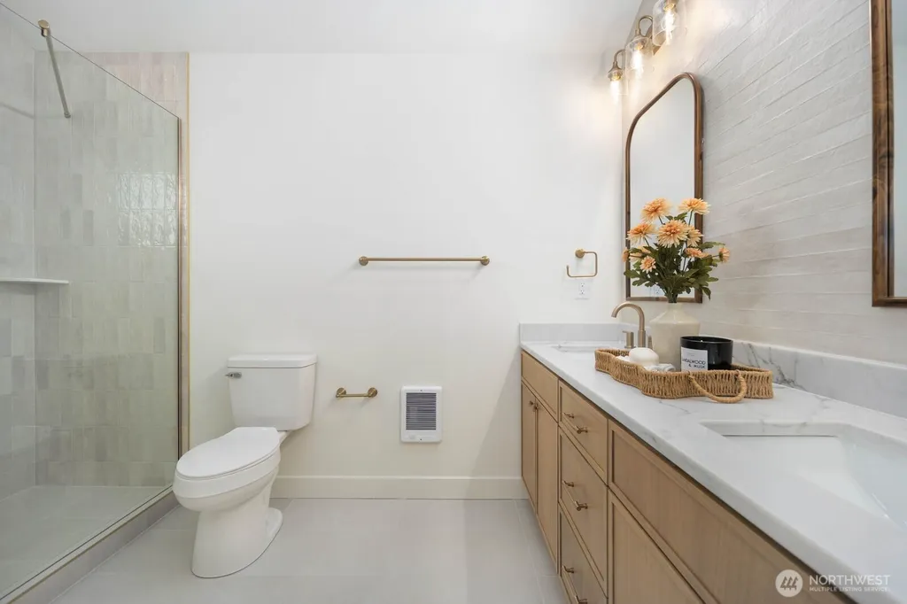 13321 3rd Avenue NE Seattle WA 98125