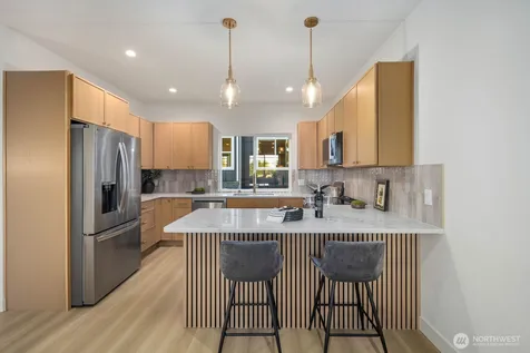 13321 3rd Avenue NE Seattle WA 98125