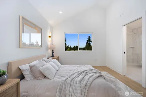 13321 3rd Avenue NE Seattle WA 98125