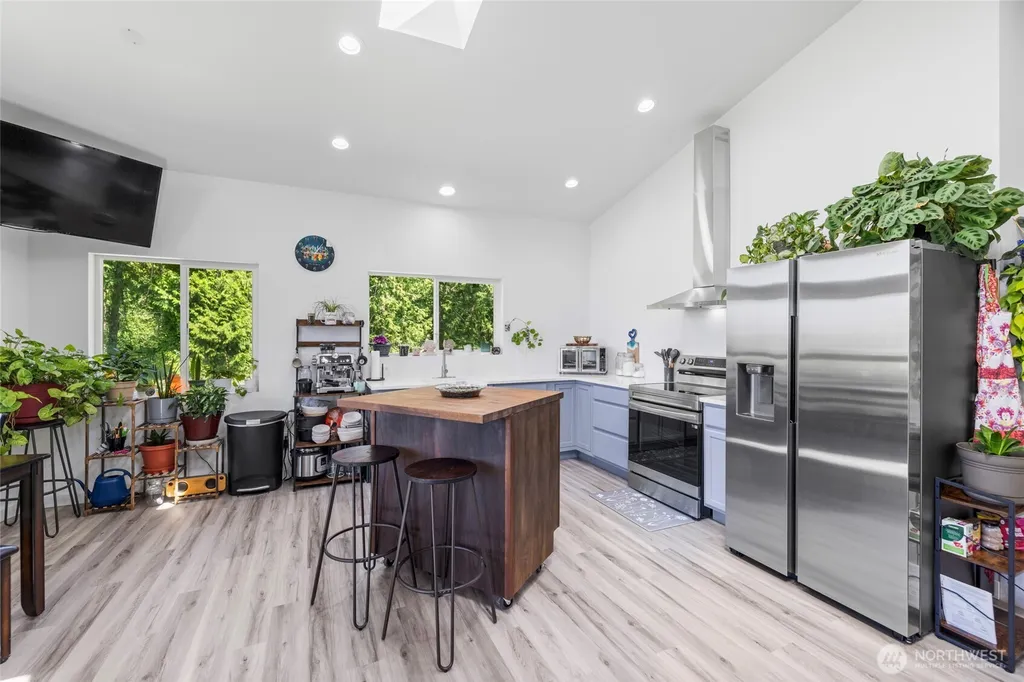 4919 G Loop Road Bow WA 98232