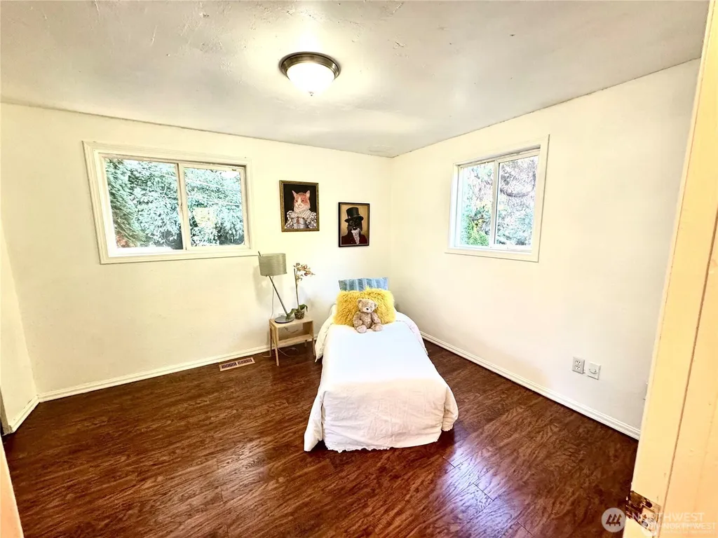 4016 Burton Place W Seattle WA 98199