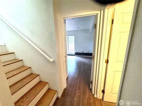4016 Burton Place W Seattle WA 98199