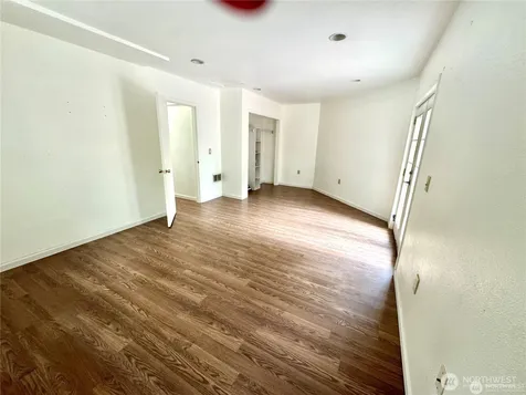 4016 Burton Place W Seattle WA 98199