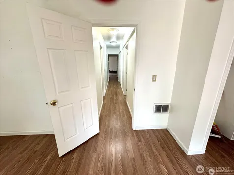 4016 Burton Place W Seattle WA 98199