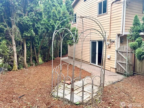 4016 Burton Place W Seattle WA 98199