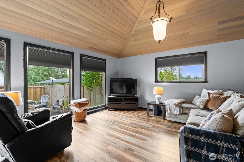 24905 Jim Creek Road Arlington WA 98223