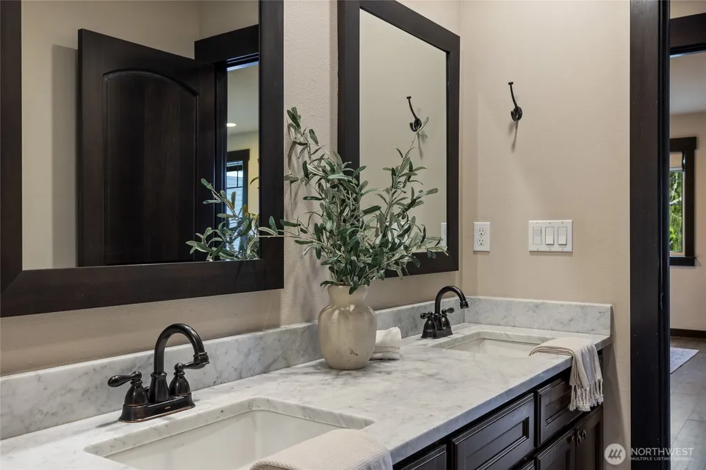 15012 86th Avenue E Puyallup WA 98375