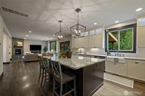 15012 86th Avenue E Puyallup WA 98375