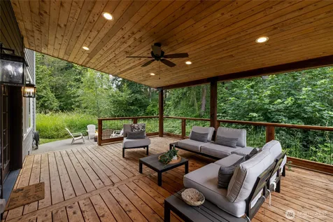 15012 86th Avenue E Puyallup WA 98375