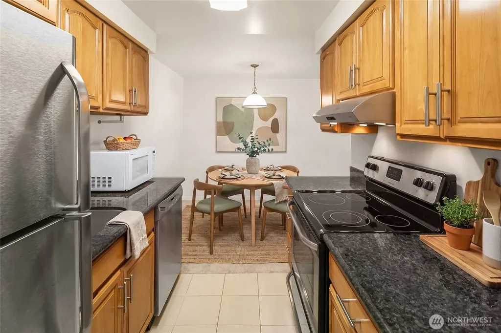 11208 NE 68th Kirkland WA 98033