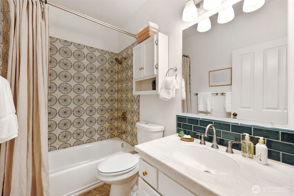 2110 California Avenue SW Seattle WA 98116