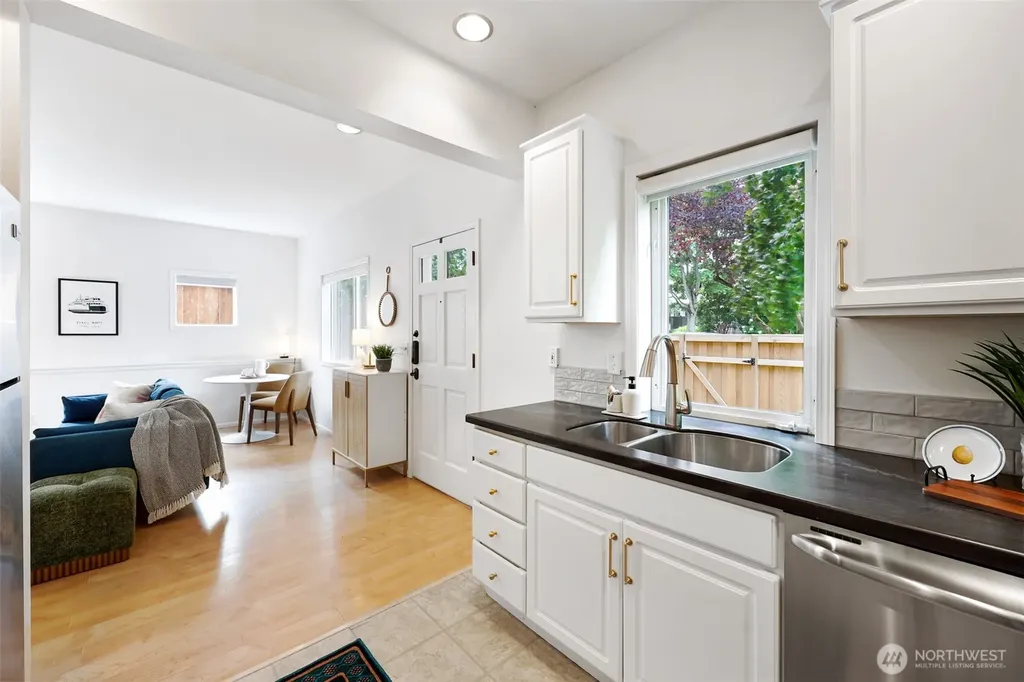 2110 California Avenue SW Seattle WA 98116