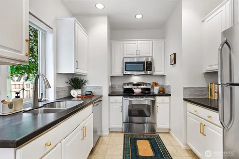 2110 California Avenue SW Seattle WA 98116