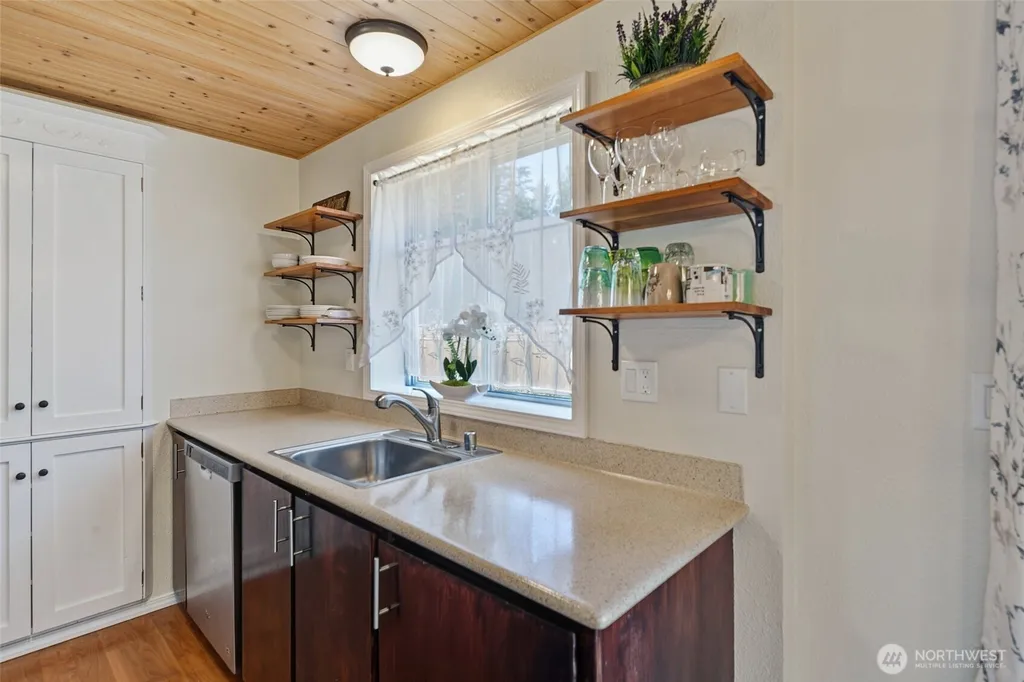 4325 152nd Street SW Lynnwood WA 98087