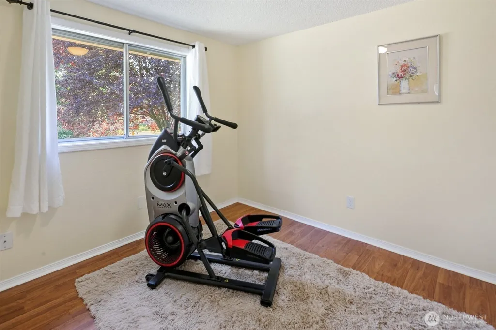 4325 152nd Street SW Lynnwood WA 98087