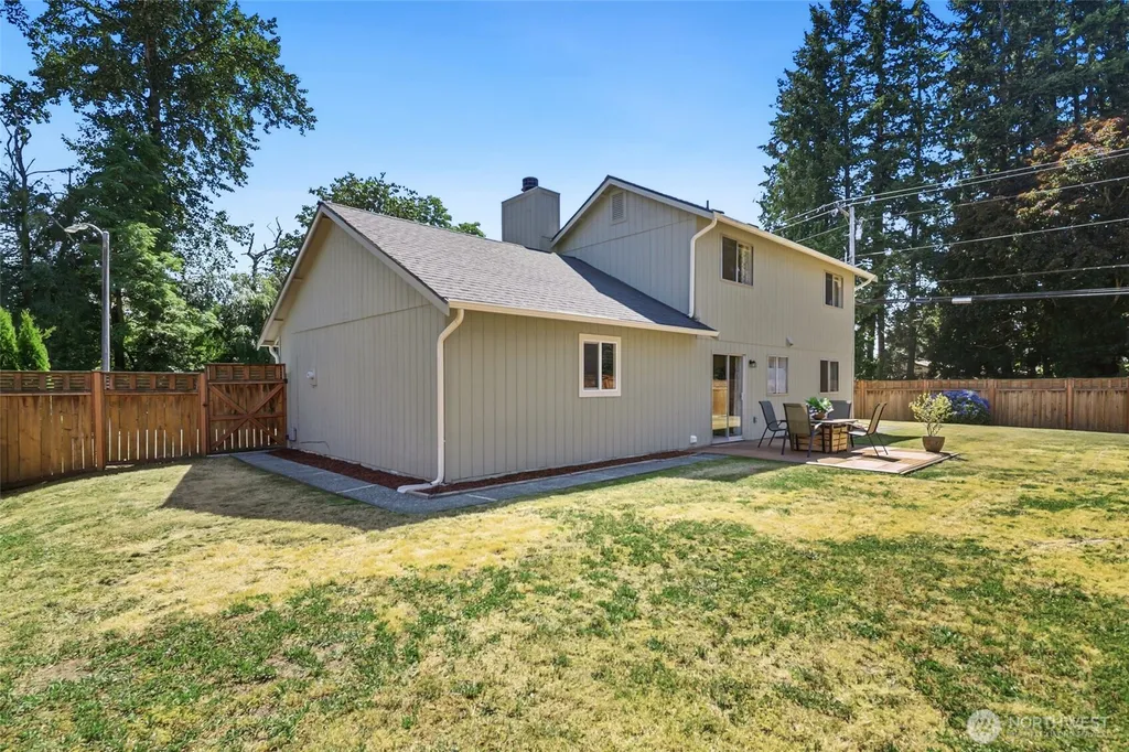 4325 152nd Street SW Lynnwood WA 98087