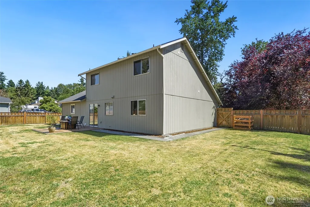 4325 152nd Street SW Lynnwood WA 98087