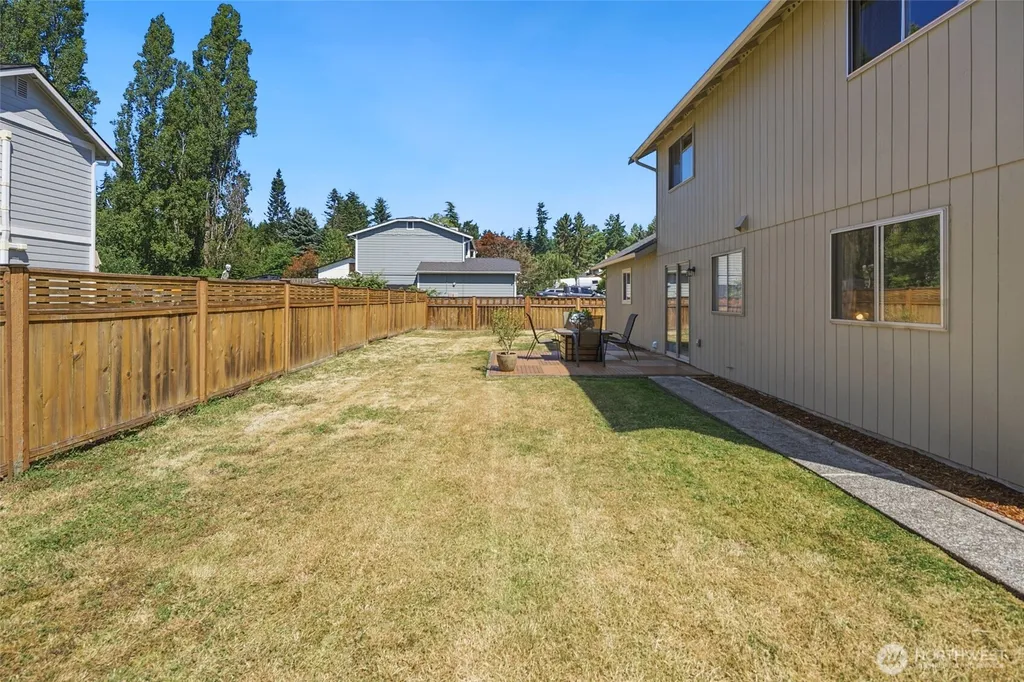 4325 152nd Street SW Lynnwood WA 98087