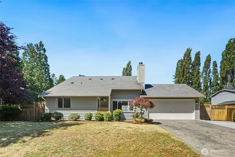 4325 152nd Street SW Lynnwood WA 98087