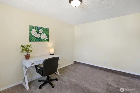 4325 152nd Street SW Lynnwood WA 98087