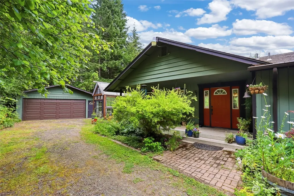 4811 Ashram Lane NW Olympia WA 98502