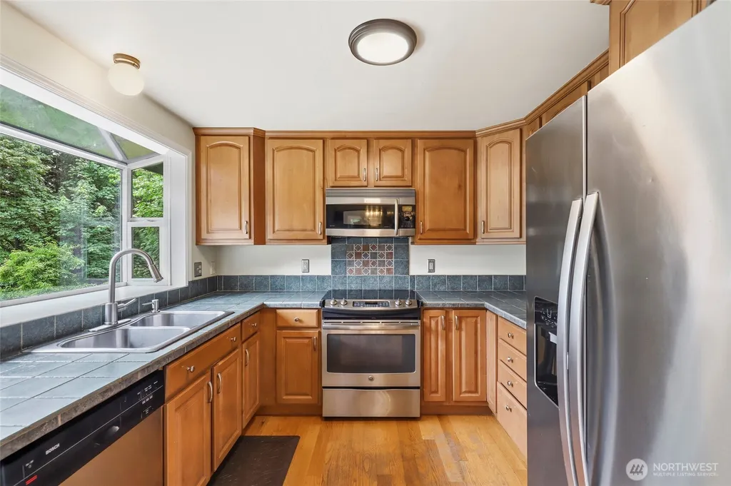 4811 Ashram Lane NW Olympia WA 98502