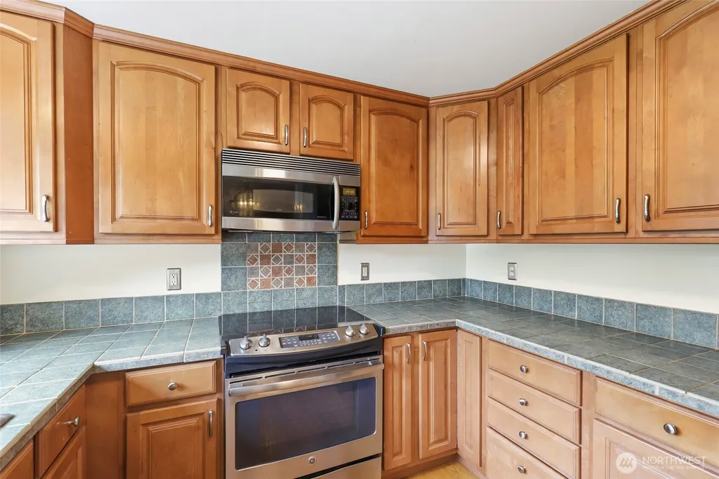 4811 Ashram Lane NW Olympia WA 98502