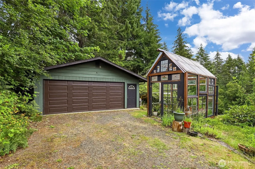 4811 Ashram Lane NW Olympia WA 98502