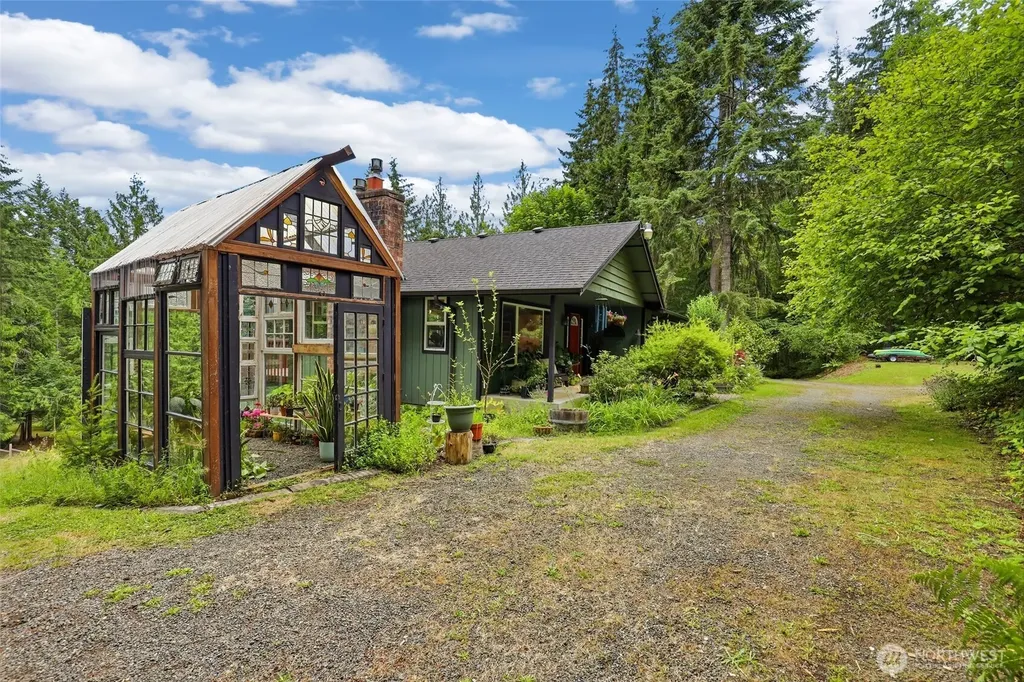 4811 Ashram Lane NW Olympia WA 98502