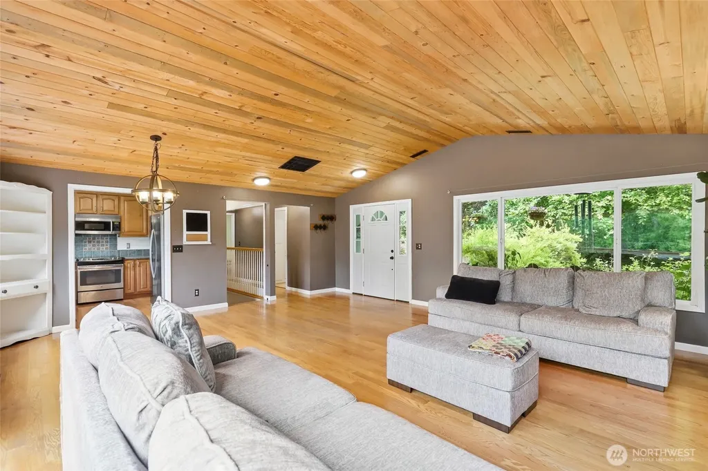 4811 Ashram Lane NW Olympia WA 98502