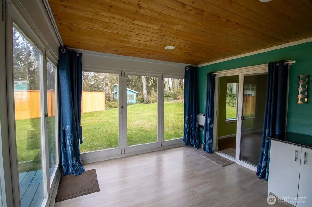 744 SE Evergreen Avenue Ocean Shores WA 98502