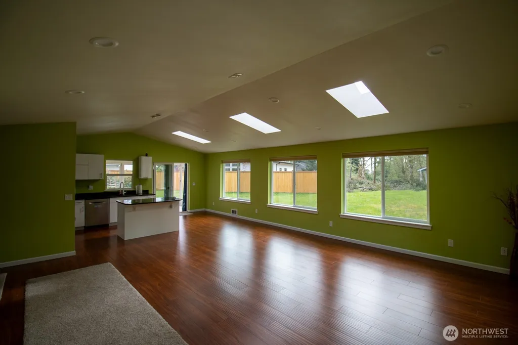 744 SE Evergreen Avenue Ocean Shores WA 98502