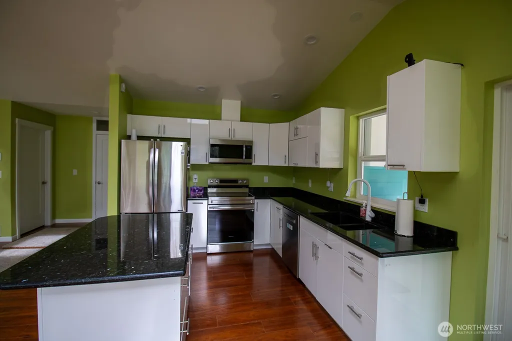 744 SE Evergreen Avenue Ocean Shores WA 98502