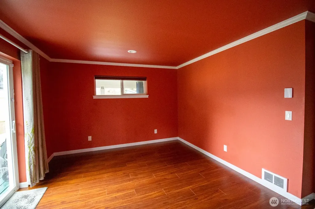 744 SE Evergreen Avenue Ocean Shores WA 98502