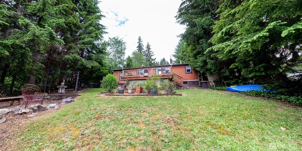 6345 Overland Trail Maple Falls WA 98226