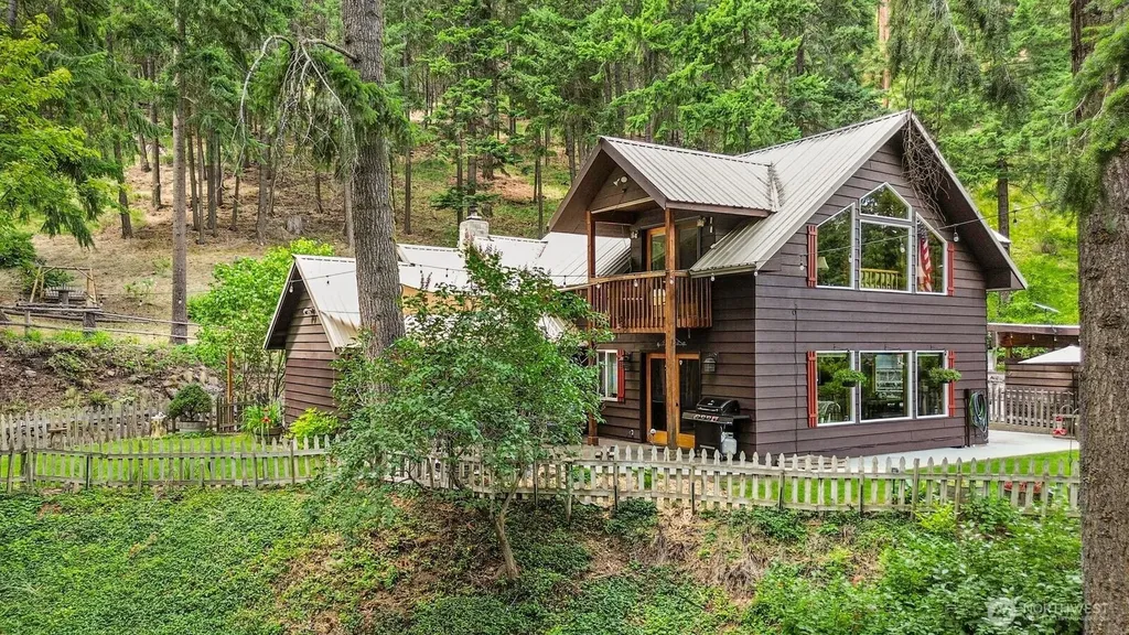 170 Deer Cove Lane Naches WA 98937