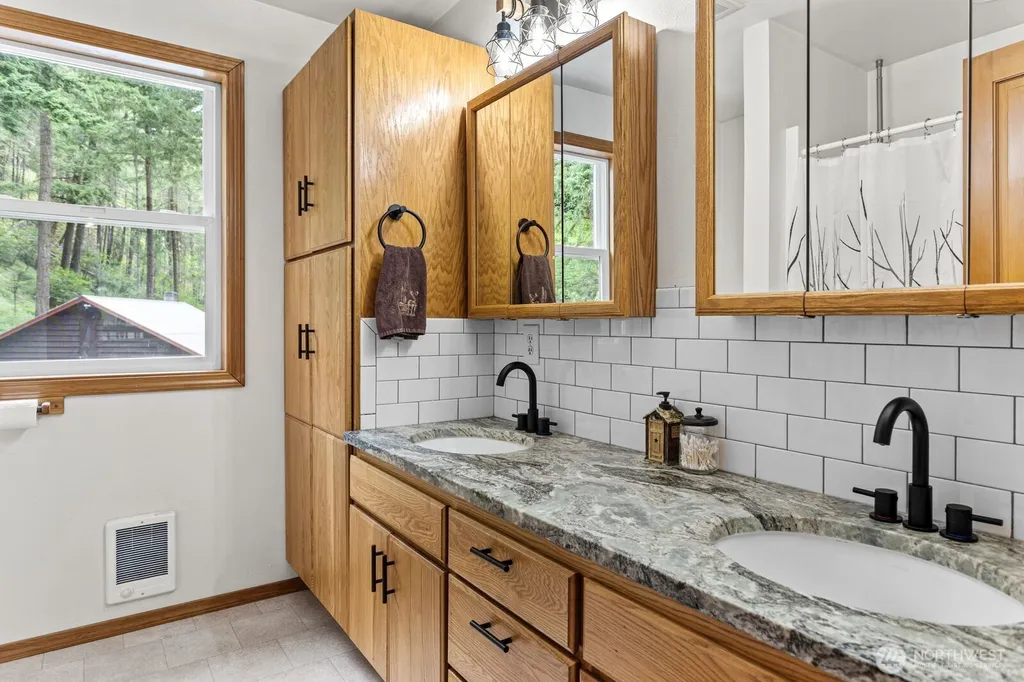 170 Deer Cove Lane Naches WA 98937