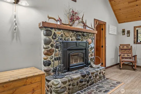170 Deer Cove Lane Naches WA 98937