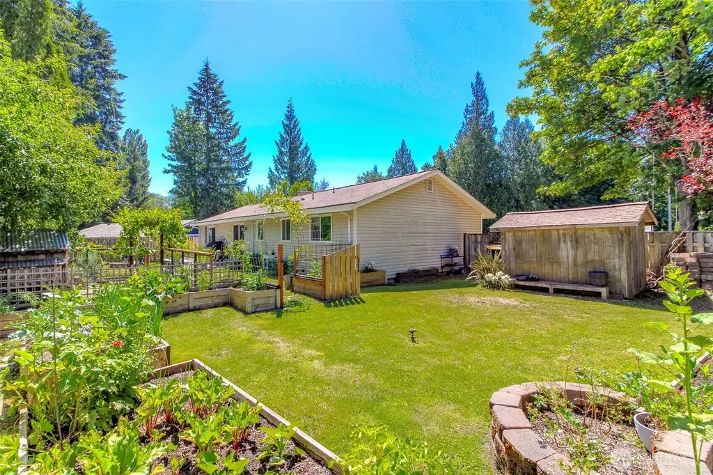 737 NW Firglade Drive Bremerton WA 98311