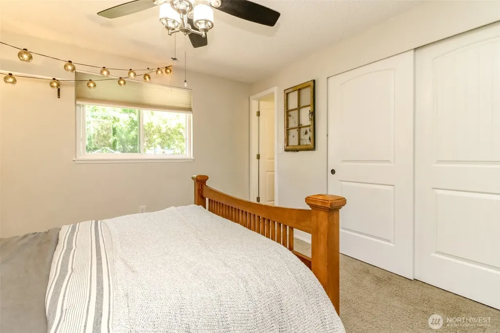 737 NW Firglade Drive Bremerton WA 98311