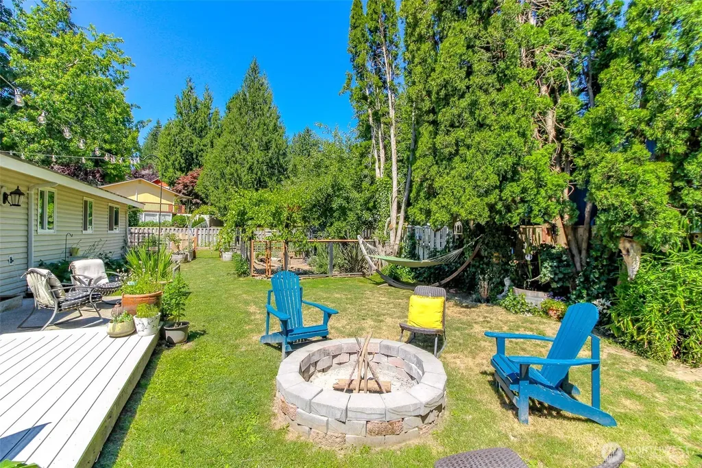 737 NW Firglade Drive Bremerton WA 98311