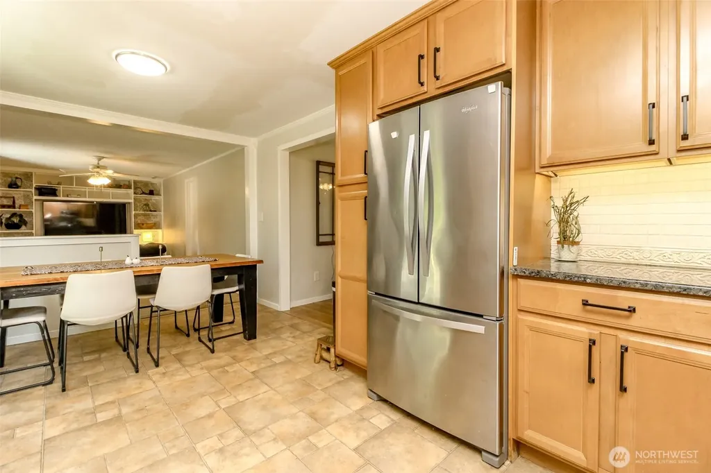 737 NW Firglade Drive Bremerton WA 98311