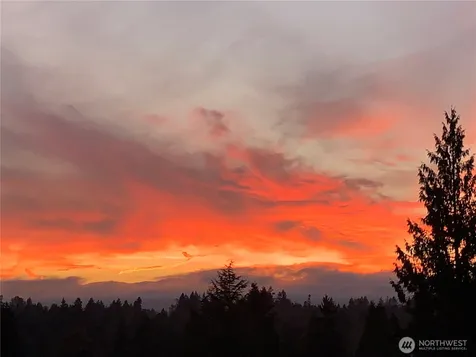 24011 140th Lane SE Kent WA 98042