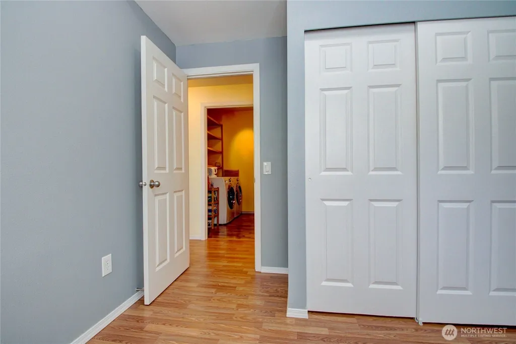 5208 213th Place SW Mountlake Terrace WA 98043