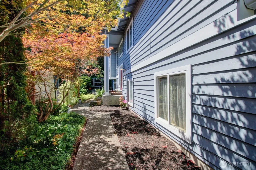 5208 213th Place SW Mountlake Terrace WA 98043